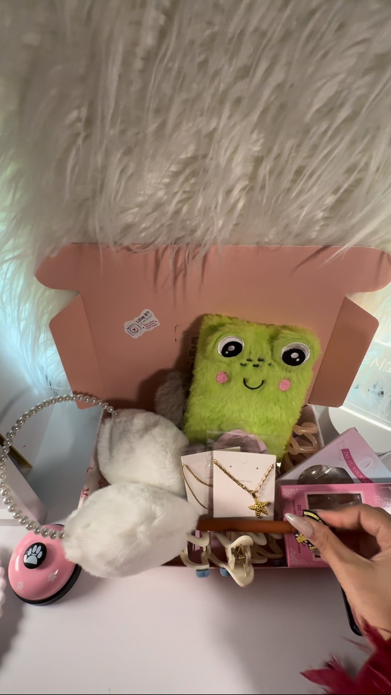 One Scoop, Cute Mystery Gift Box π