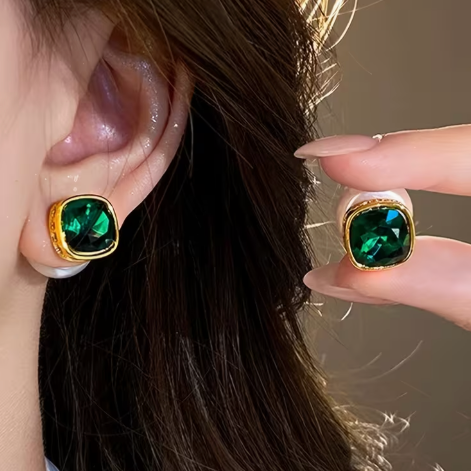 Vintage Elegant Geometric Square Glass Inlaid Earrings for Women – Lightweight Luxury Statement Jewelry